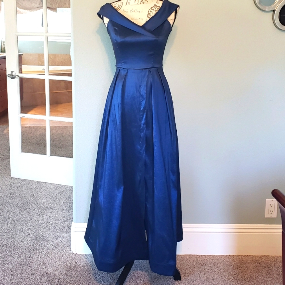 Windsor Prom Navy Gown Dress
